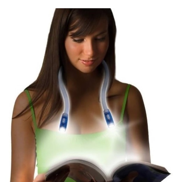 HUGlight original necklight wearable flashlight - Picture 13 of 16